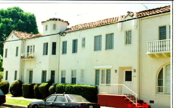 1105 W Wooster St in Los Angeles, CA - Foto de edificio