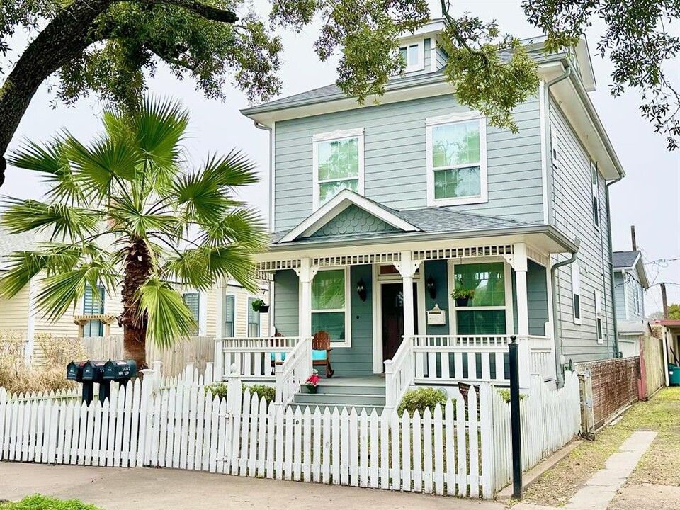 3602 Avenue O in Galveston, TX - Building Photo