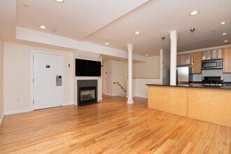 224 Hurley St, Unit 1 in Cambridge, MA - Building Photo - Building Photo