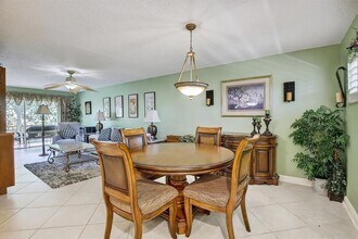 820 S Hollybrook Dr in Pembroke Pines, FL - Building Photo - Building Photo