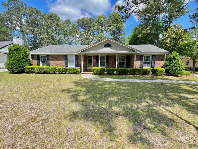 property at 2514 Dartmouth Dr