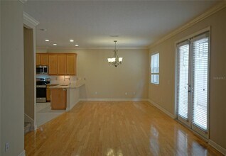 111 S Melville Ave in Tampa, FL - Building Photo - Building Photo