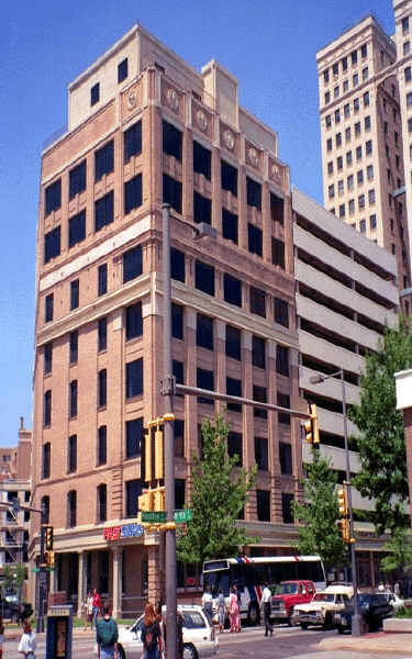 Houston Place Lofts in Fort Worth, TX - Foto de edificio - Building Photo