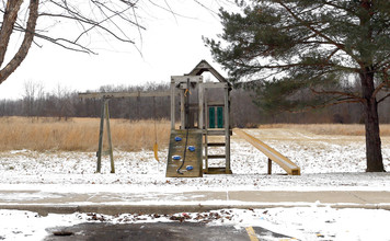 Clover Park Apartments in Cloverdale, IN - Building Photo - Building Photo