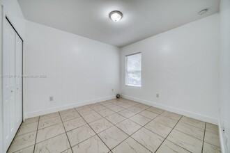 14708 NE 7th Ave, Unit 14708 in Miami, FL - Building Photo - Building Photo