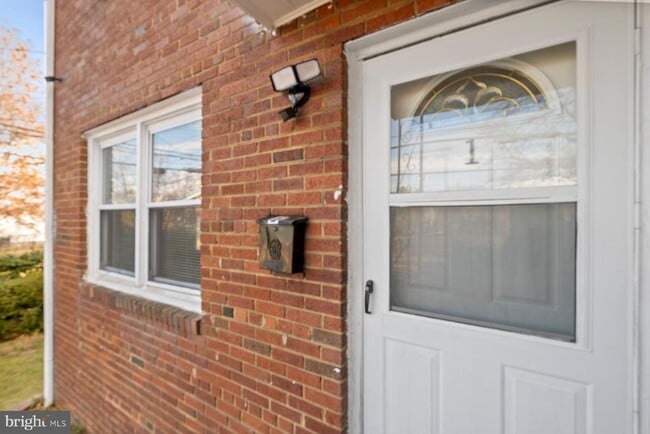 property at 883 Bellevue St SE