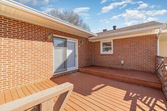 601 N Main St in Mount Holly, NC - Building Photo - Building Photo