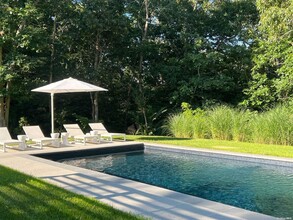 6 Saddle Ln in East Hampton, NY - Building Photo - Building Photo