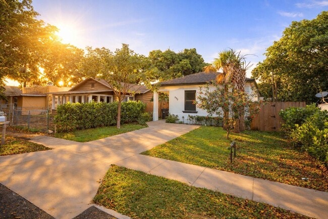 633 55th St in West Palm Beach, FL - Building Photo - Building Photo