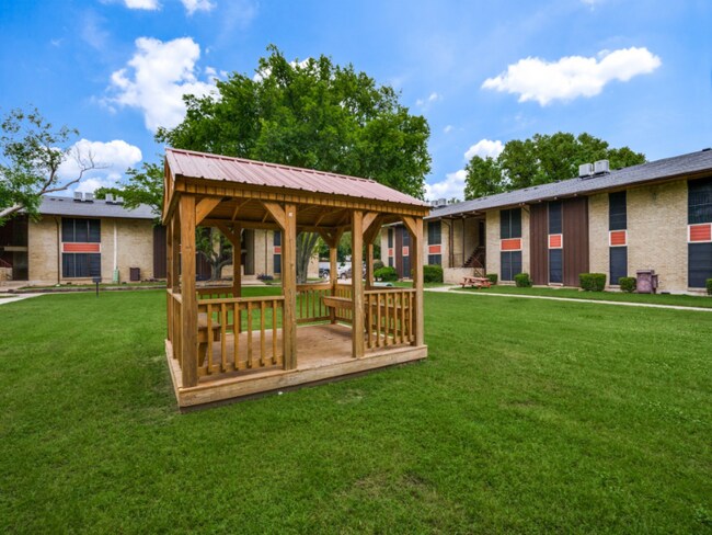 442 S St Augustine Dr in Dallas, TX - Building Photo - Building Photo