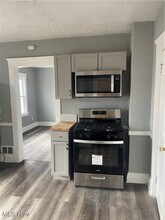 3136 W 50th St-Unit -4 in Cleveland, OH - Building Photo - Building Photo