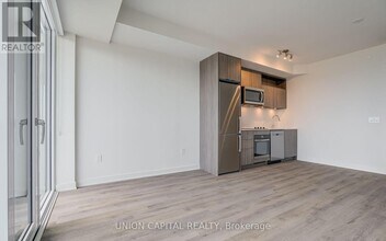 70-2670 Princess St in Toronto, ON - Building Photo - Building Photo
