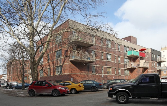 Mimico Estates in Toronto, ON - Building Photo - Building Photo