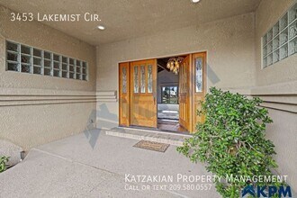 3453 Lakemist Cir in Stockton, CA - Building Photo - Building Photo