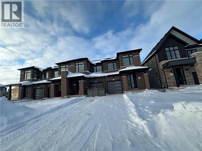 63 Manuel St in Stratford, ON - Building Photo - Building Photo