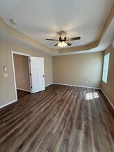 202 Ruby Ln in Hollister, MO - Building Photo - Building Photo
