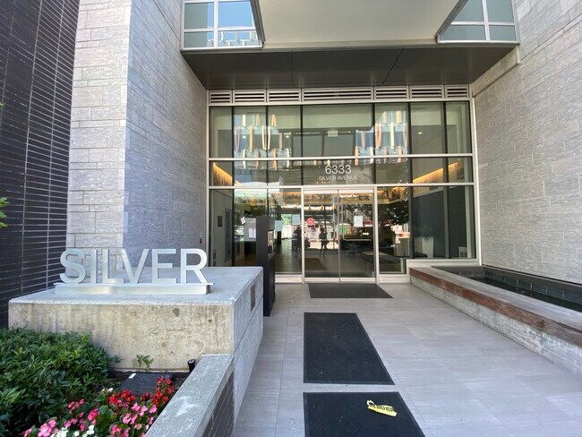6333 Silver Av in Burnaby, BC - Building Photo - Building Photo