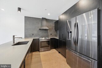 1433 Fitzwater St in Philadelphia, PA - Building Photo - Building Photo