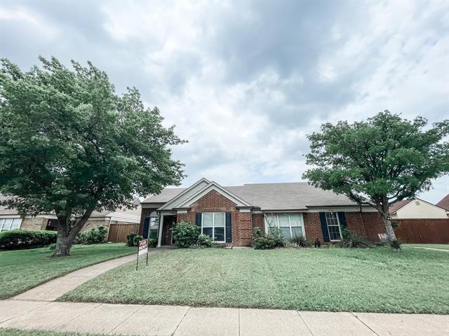 2408 Country Hollow Ln in Garland, TX - Building Photo - Building Photo