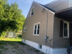 3207 Alpena St in Burton, MI - Building Photo - Building Photo