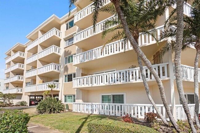 property at 1200 N Shore Dr NE