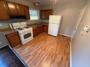 10443 Royal Dr in St. Louis, MO - Building Photo - Building Photo