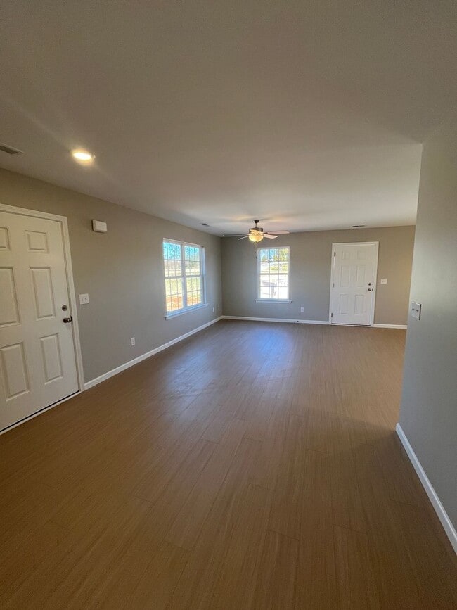 492 State Rd S-42-2289 in Greer, SC - Building Photo - Building Photo