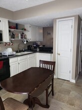 606 E Sherwood Hills Dr in Bloomington, IN - Building Photo - Building Photo