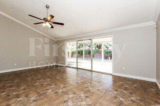 5627 W Sunnyslope Ln in Glendale, AZ - Building Photo - Building Photo