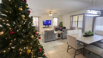 9024 Shadow Mountain St in Four Corners, FL - Building Photo