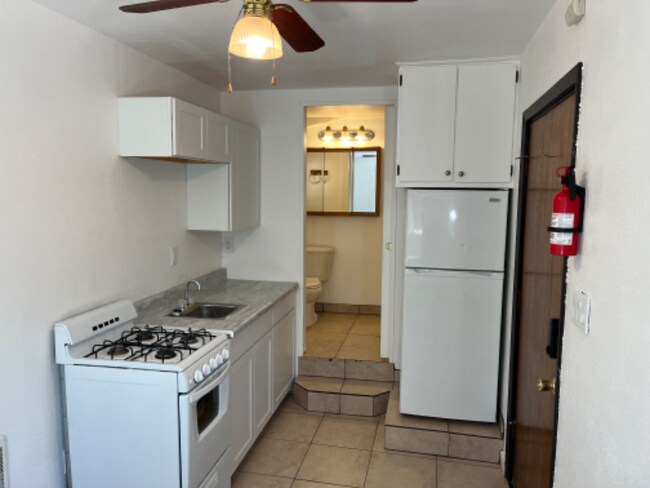 2975 Sacramento Ave-Unit -10 in South Lake Tahoe, CA - Building Photo - Building Photo