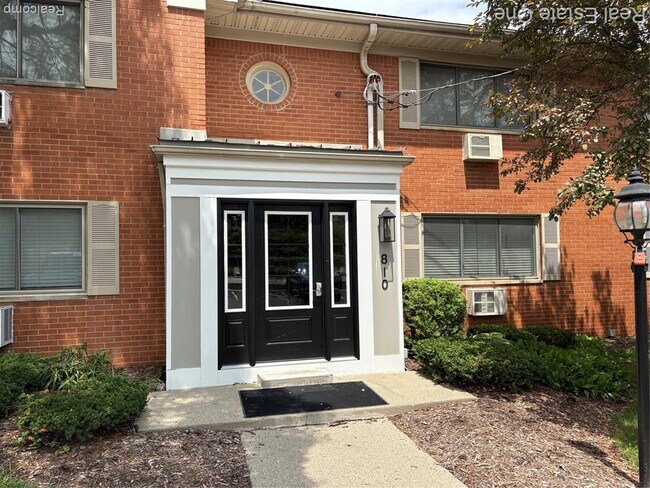 property at 810 Plate St