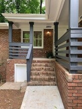 2897 White Oak Dr in Decatur, GA - Building Photo - Building Photo