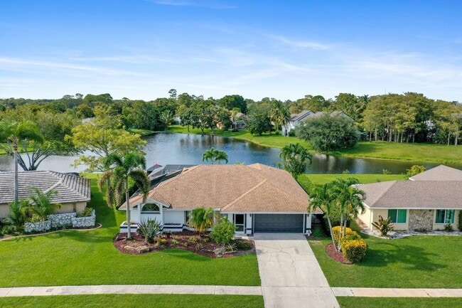 property at 13947 Geranium Pl