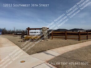 12012 SW 36th St in Mustang, OK - Building Photo - Building Photo