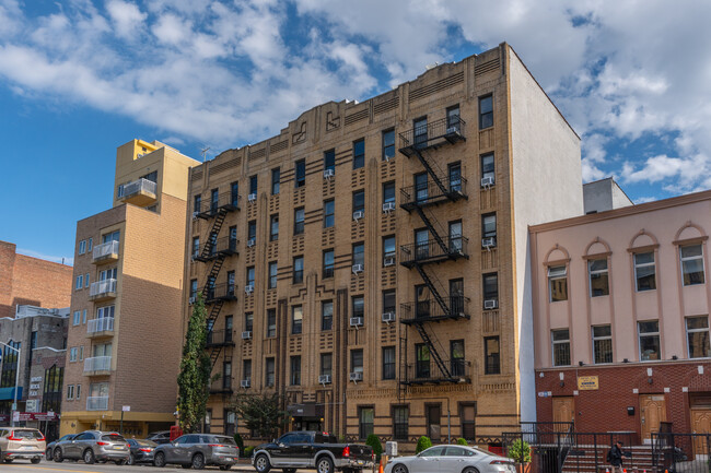 1925 Ocean Ave in Brooklyn, NY - Foto de edificio - Primary Photo