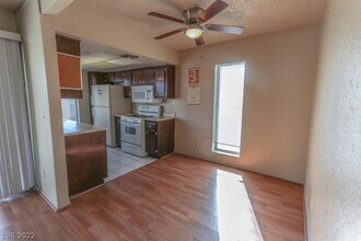 1405 Vegas Valley Dr, Unit 112 in Las Vegas, NV - Foto de edificio - Building Photo