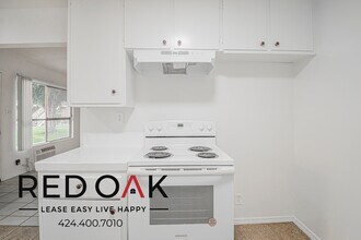 9254 Palm St in Bellflower, CA - Building Photo - Building Photo