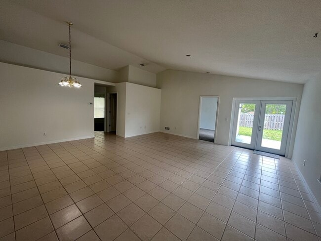 302 Sawmill Creek Ct in Ormond Beach, FL - Building Photo - Building Photo