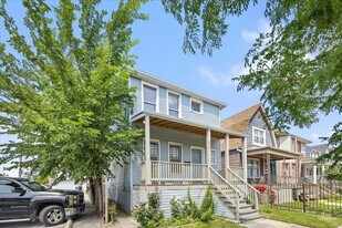 3616 N Kedzie Ave in Chicago, IL - Building Photo