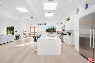 22931 Dolorosa St in Los Angeles, CA - Building Photo - Building Photo