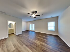 133 Wayne Ln in Canton, GA - Building Photo - Building Photo