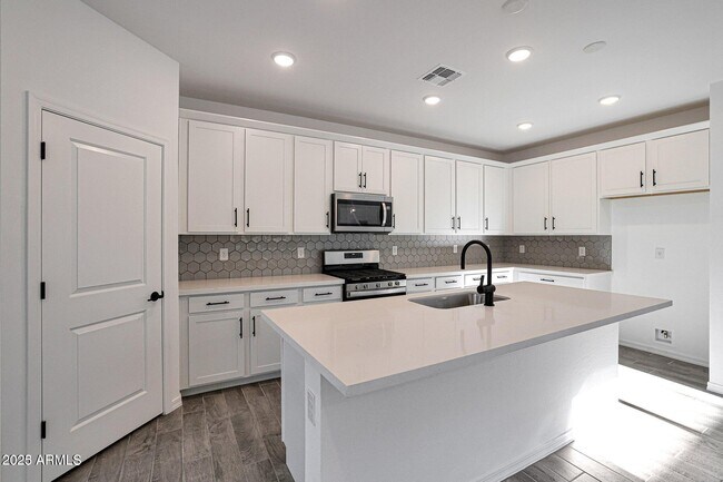 4417 Mountain Laural Dr in San Tan Valley, AZ - Building Photo - Building Photo