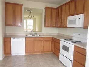 2461 N Berkshire Rd in Charlottesville, VA - Building Photo - Building Photo