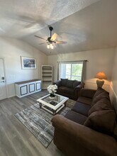 1490 S 430 W #, Unit Lakeridge 1490/shared room contract#1 in Orem, UT - Foto de edificio - Building Photo