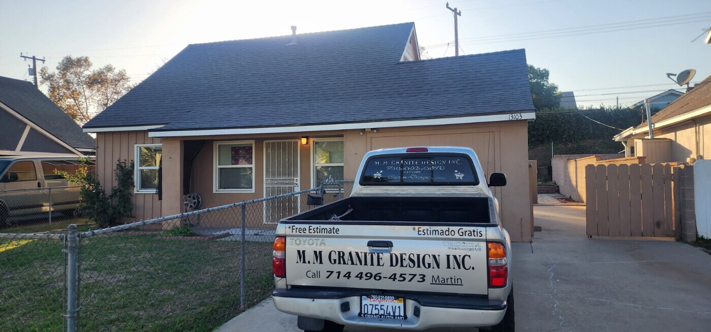 13103 Duffield Ave in La Mirada, CA - Building Photo