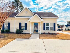 227 Hardee Ave in Summerville, SC - Building Photo