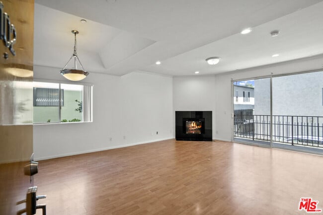 1804 Camden Ave in Los Angeles, CA - Building Photo - Building Photo