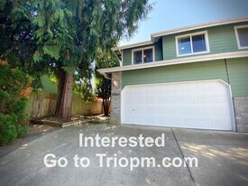 4740 Spring Meadow Ave in Eugene, OR - Building Photo