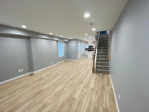 553 Ridge St in Emmaus, PA - Foto de edificio - Building Photo